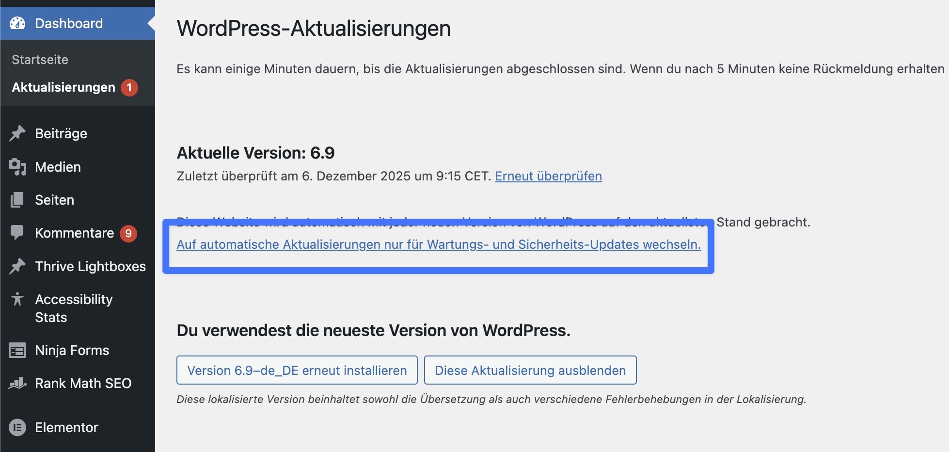 Screenshot der WordPress Aktualisieren-Oberfläche mit Hervorhebung des Links zum Deaktivieren der automatischen Updates
